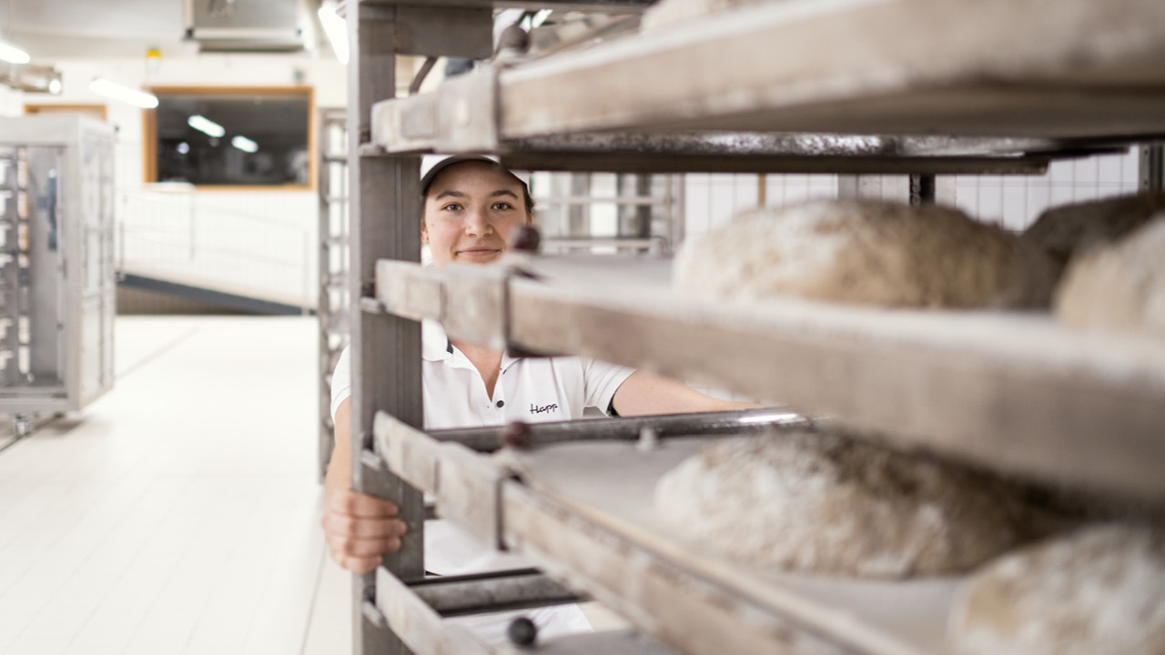 In der Bäckerei Happ in Neuhof werden die Brote täglich frisch gebacken.
